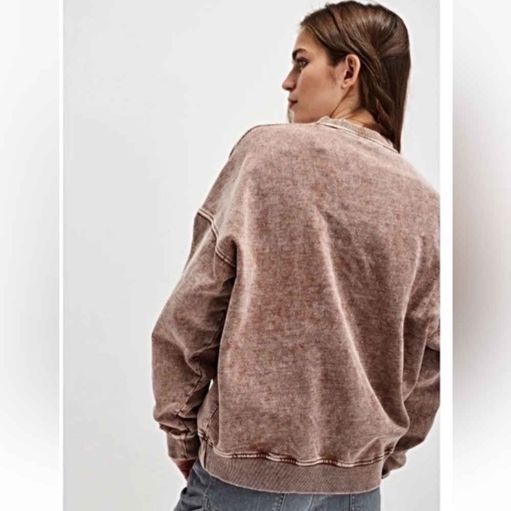 💥Last One NWT’s-$90 FREE PEOPLE Classic Crew Slouchy Distressed Sweatshirt XL - Picture 3 of 7